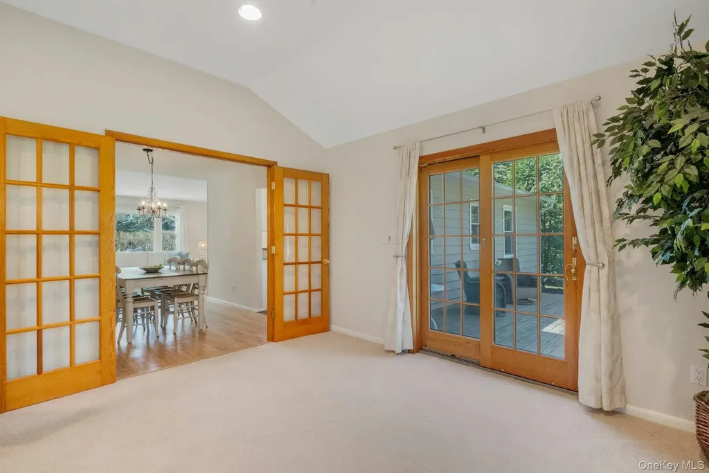 61 Schrade Road Briarcliff Manor NY 10510