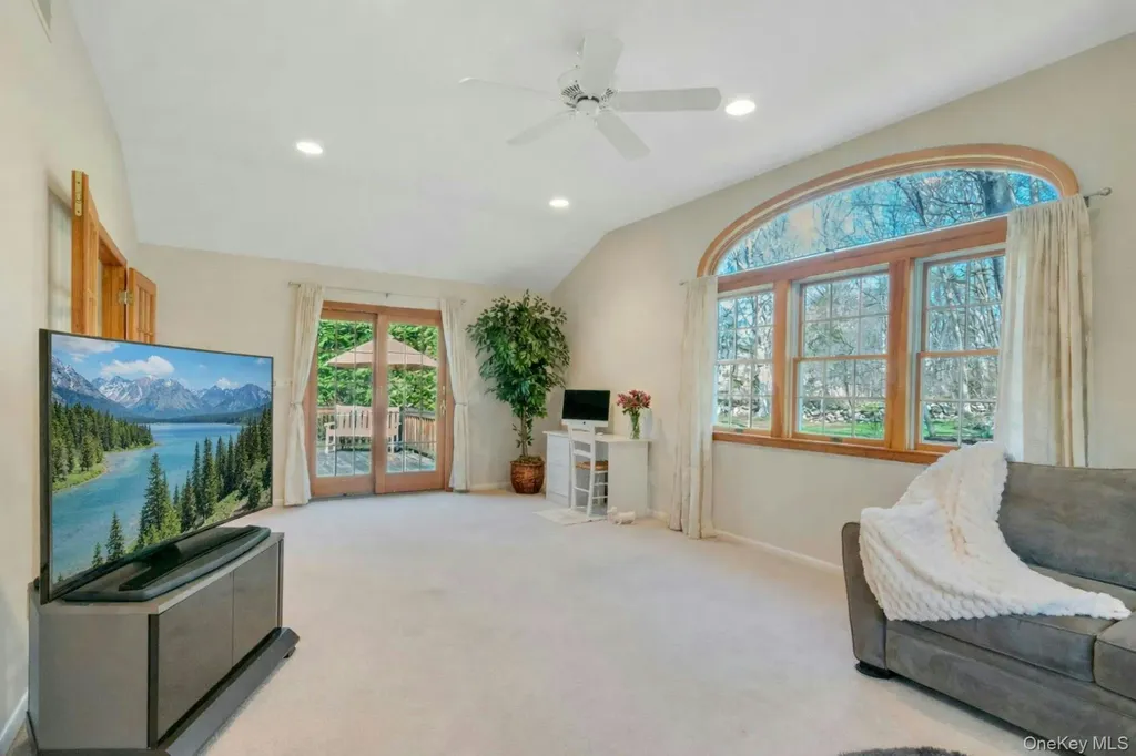 61 Schrade Road Briarcliff Manor NY 10510