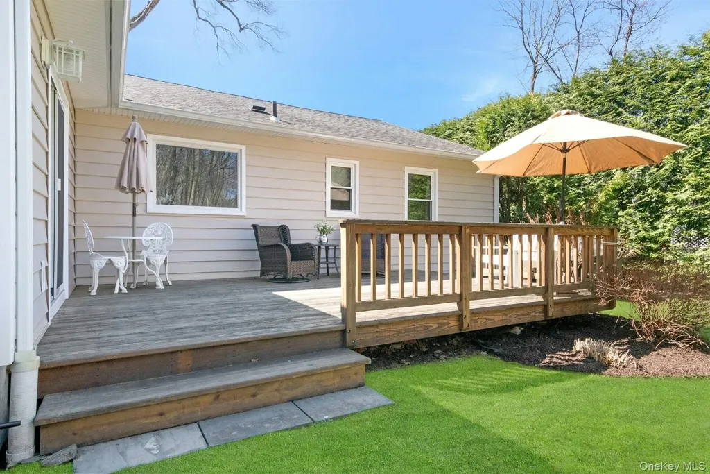 61 Schrade Road Briarcliff Manor NY 10510