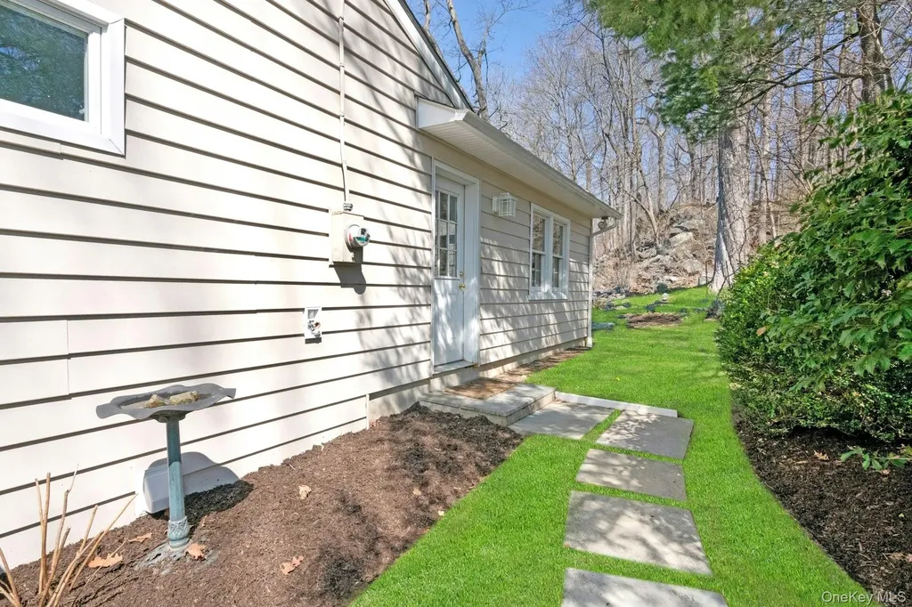 61 Schrade Road Briarcliff Manor NY 10510
