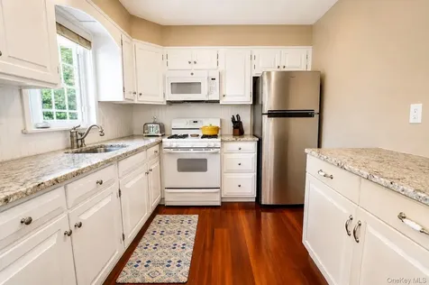 8 Seneca Avenue White Plains NY 10603