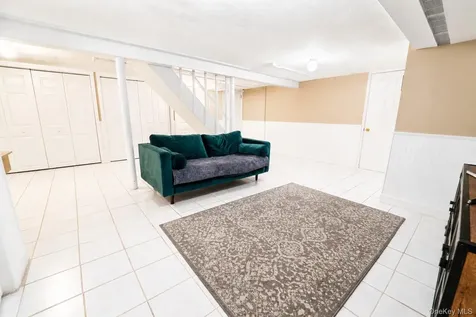 8 Seneca Avenue White Plains NY 10603