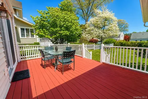 8 Seneca Avenue White Plains NY 10603
