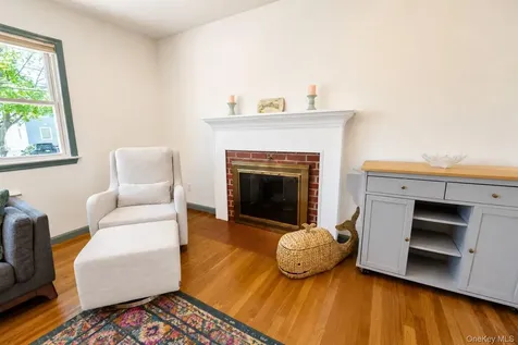 8 Seneca Avenue White Plains NY 10603