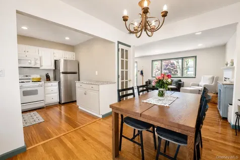 8 Seneca Avenue White Plains NY 10603