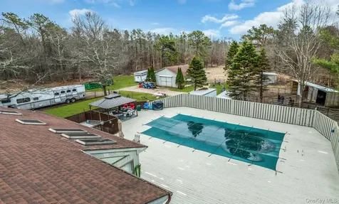 4 Christine Lane Manorville NY 11949