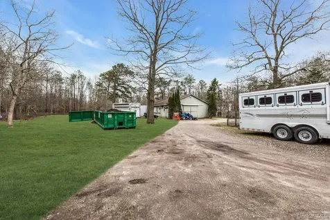 4 Christine Lane Manorville NY 11949