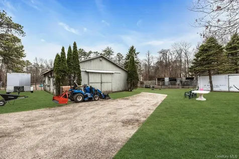 4 Christine Lane Manorville NY 11949