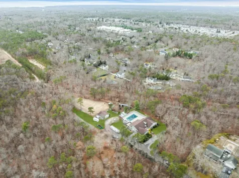 4 Christine Lane Manorville NY 11949