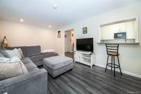 450 Pelham Road New Rochelle NY 10805