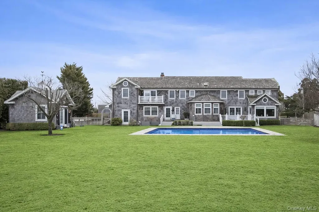 26 Odgen Lane Quogue NY 11959