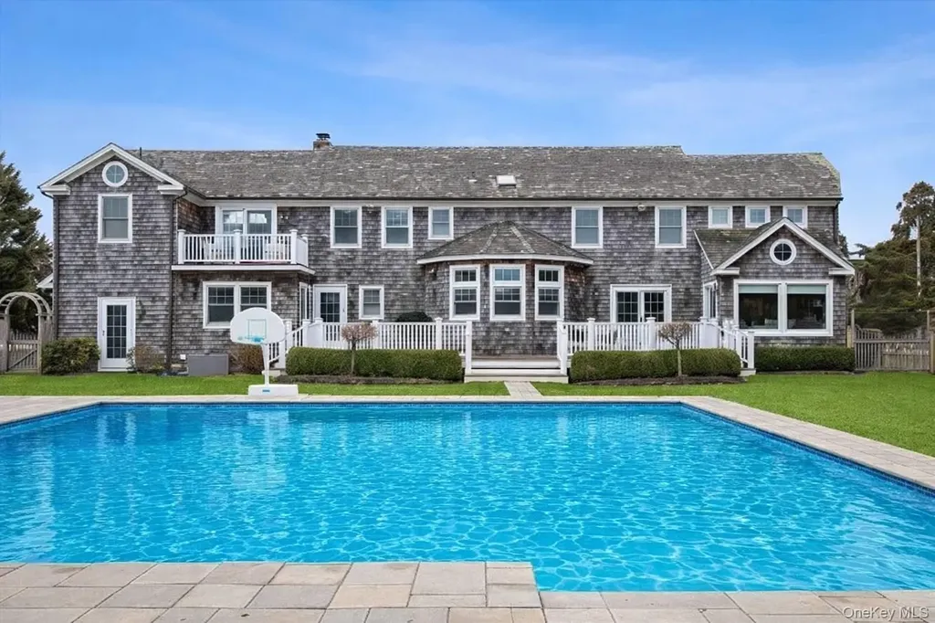 26 Odgen Lane Quogue NY 11959