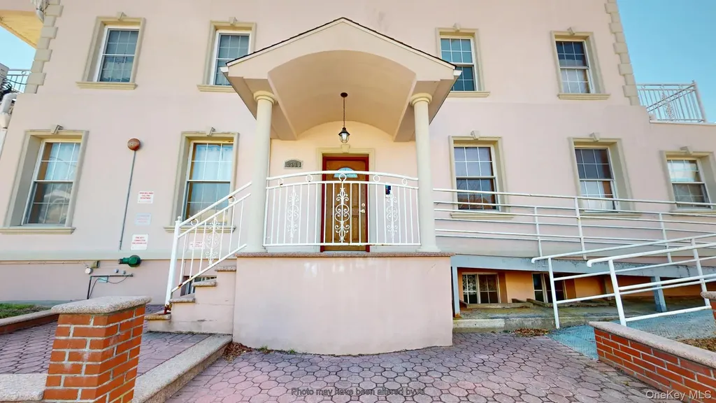 4300 Atlantic Avenue Brooklyn NY 11224