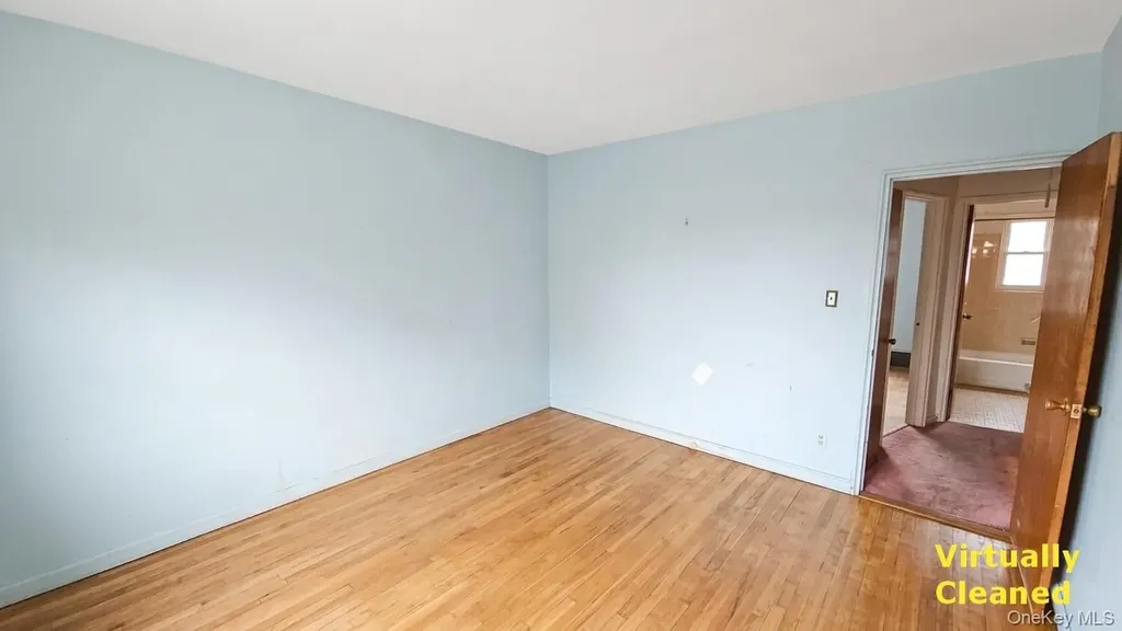 1062 E 229th Street Bronx NY 10466