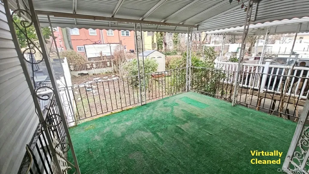 1062 E 229th Street Bronx NY 10466