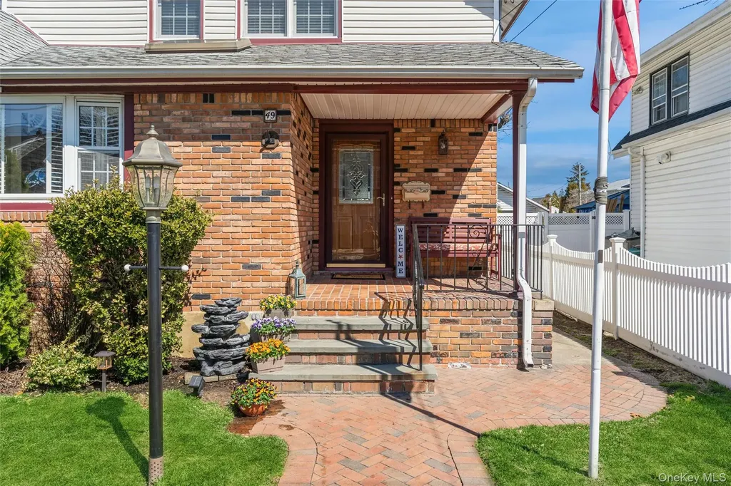 49 Winter Street Lynbrook NY 11563