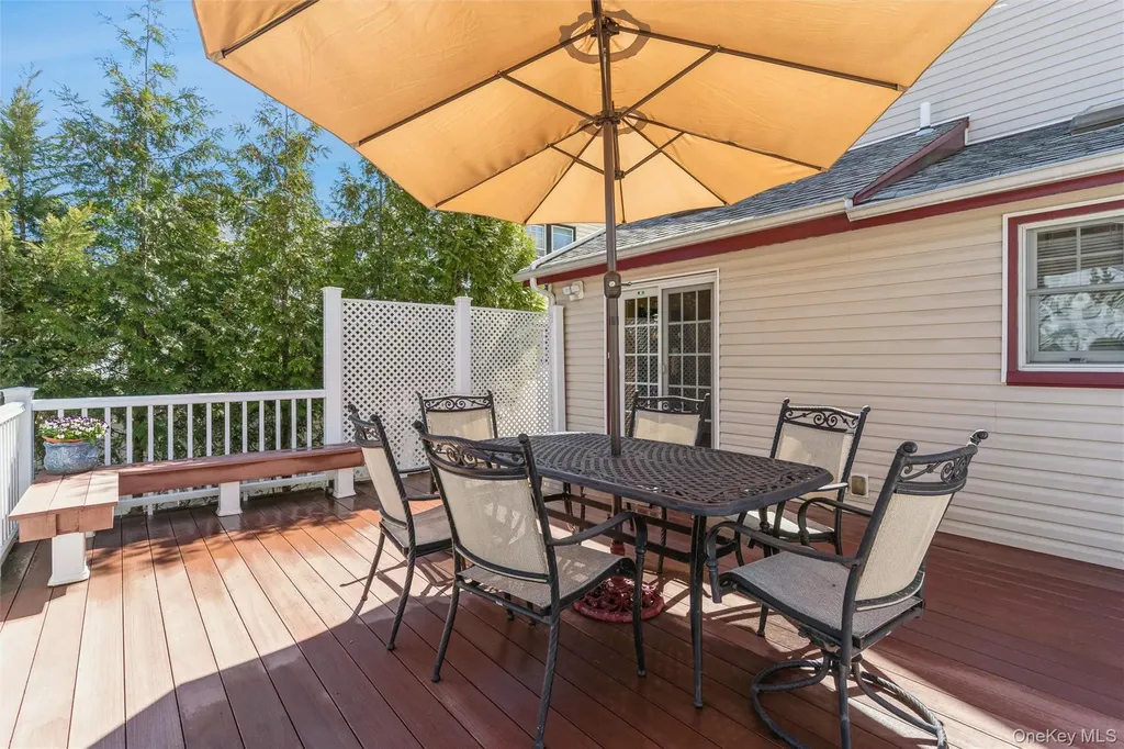 49 Winter Street Lynbrook NY 11563