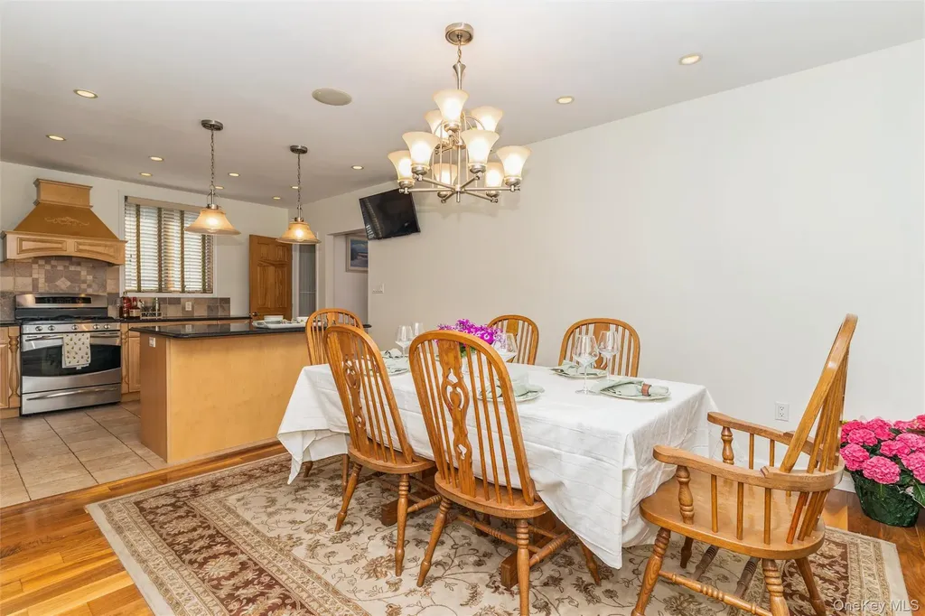 49 Winter Street Lynbrook NY 11563