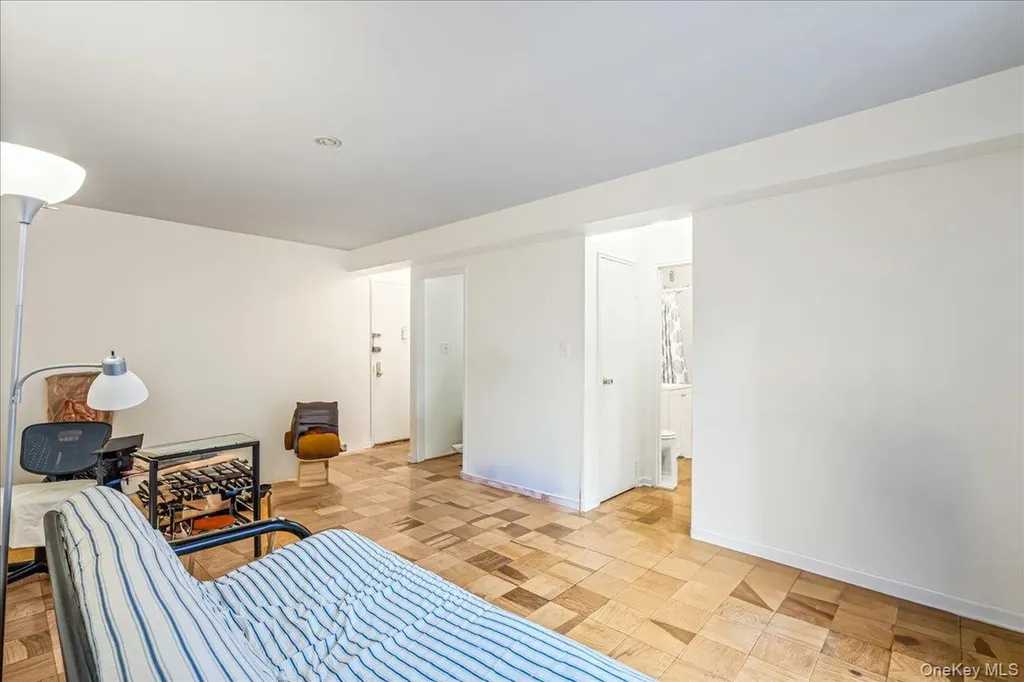 14215 Franklin Avenue Flushing NY 11355