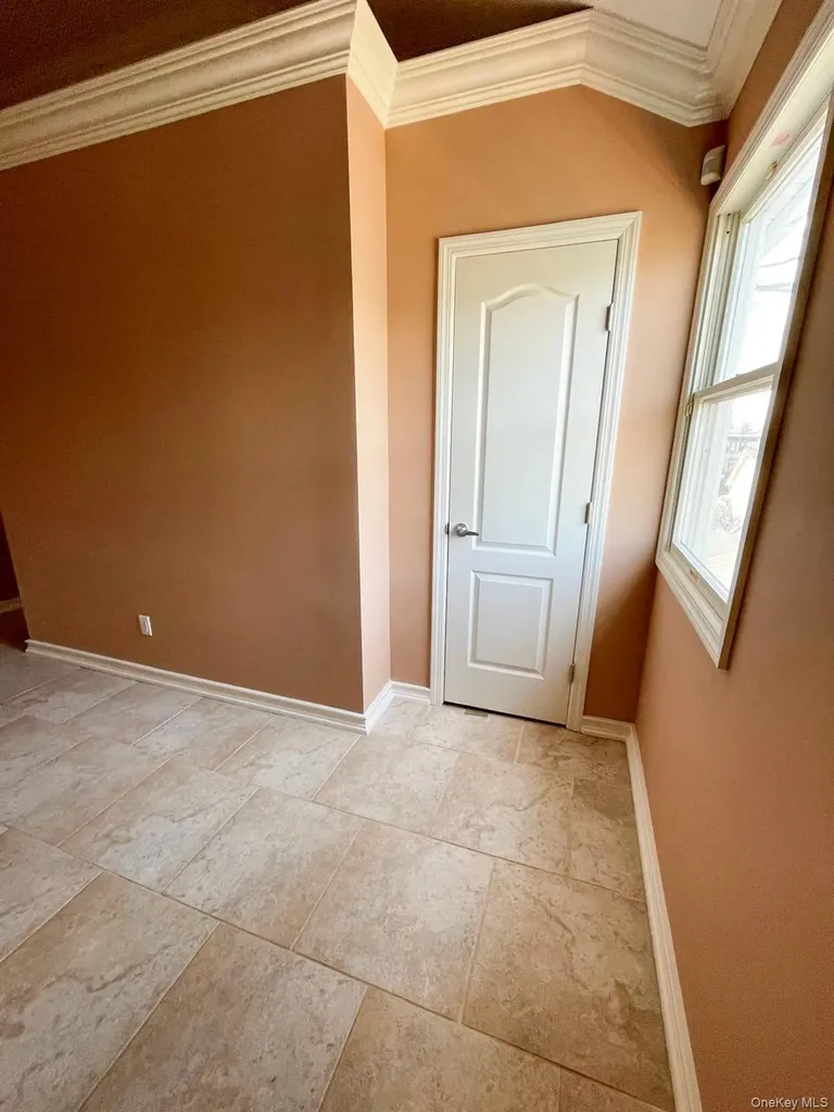 267 Seidman Place Franklin Square NY 11010