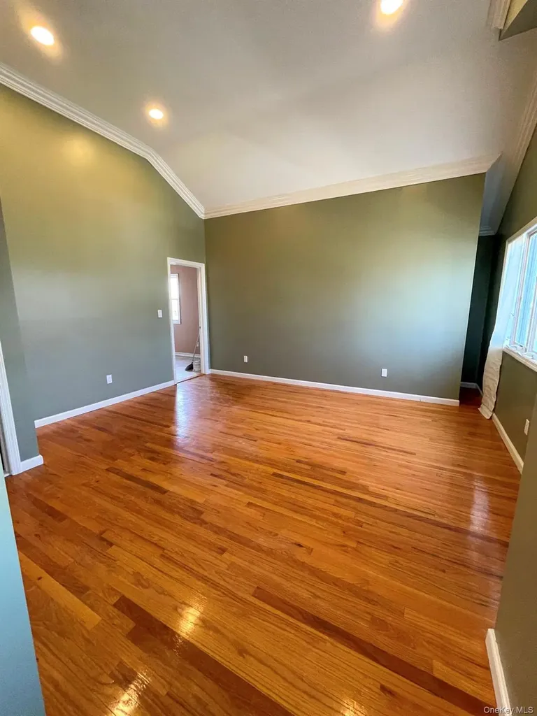 267 Seidman Place Franklin Square NY 11010