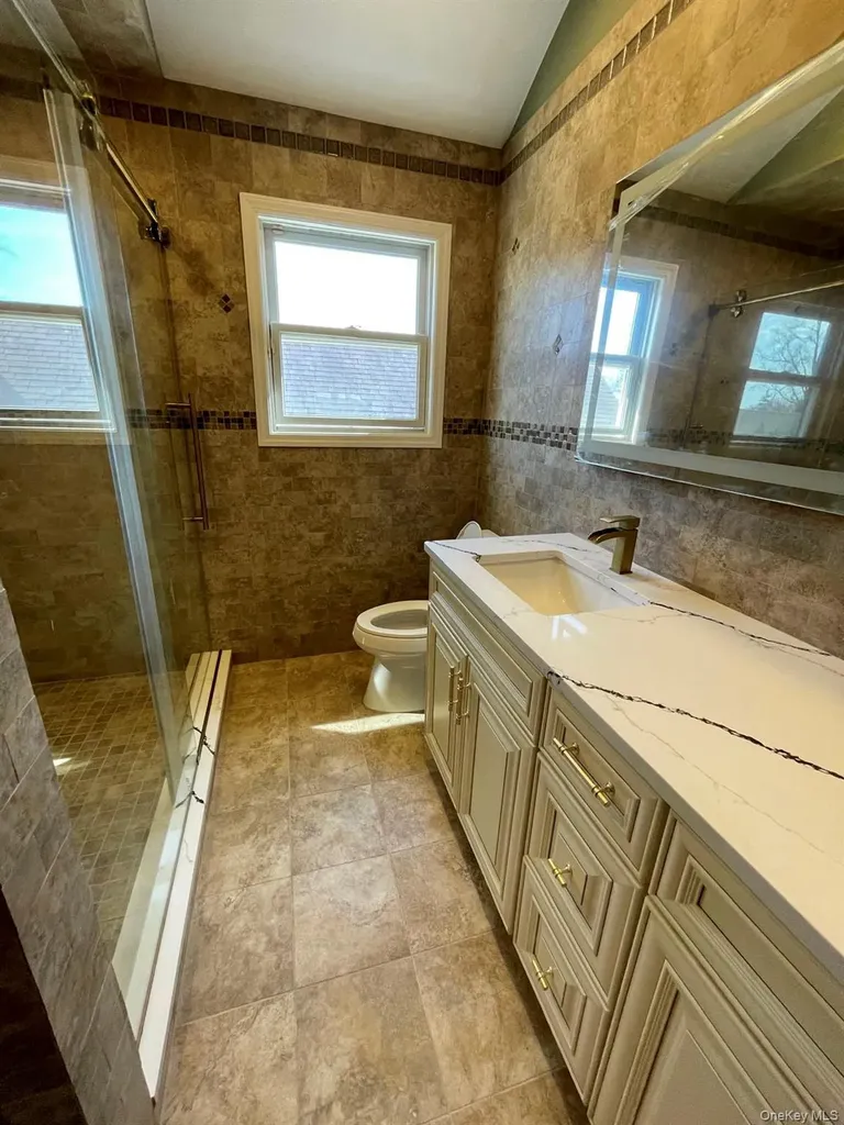 267 Seidman Place Franklin Square NY 11010