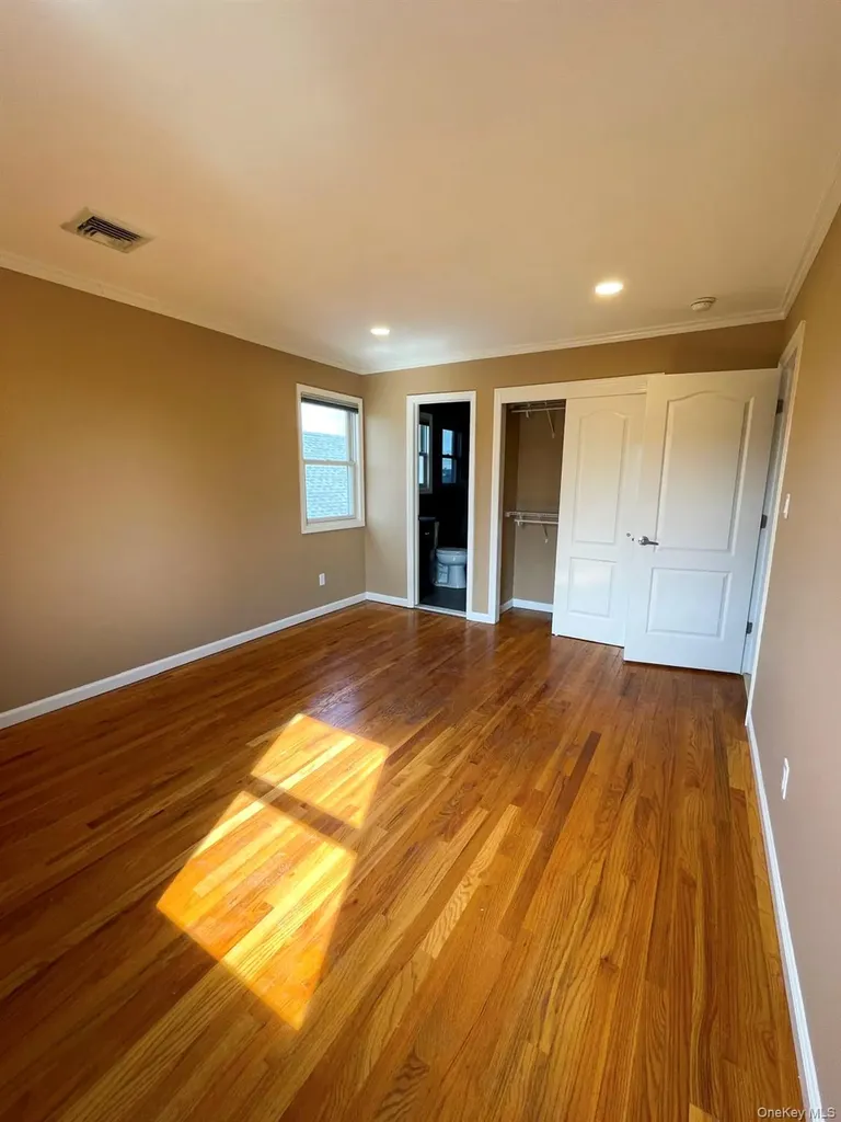 267 Seidman Place Franklin Square NY 11010