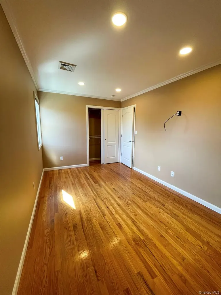 267 Seidman Place Franklin Square NY 11010