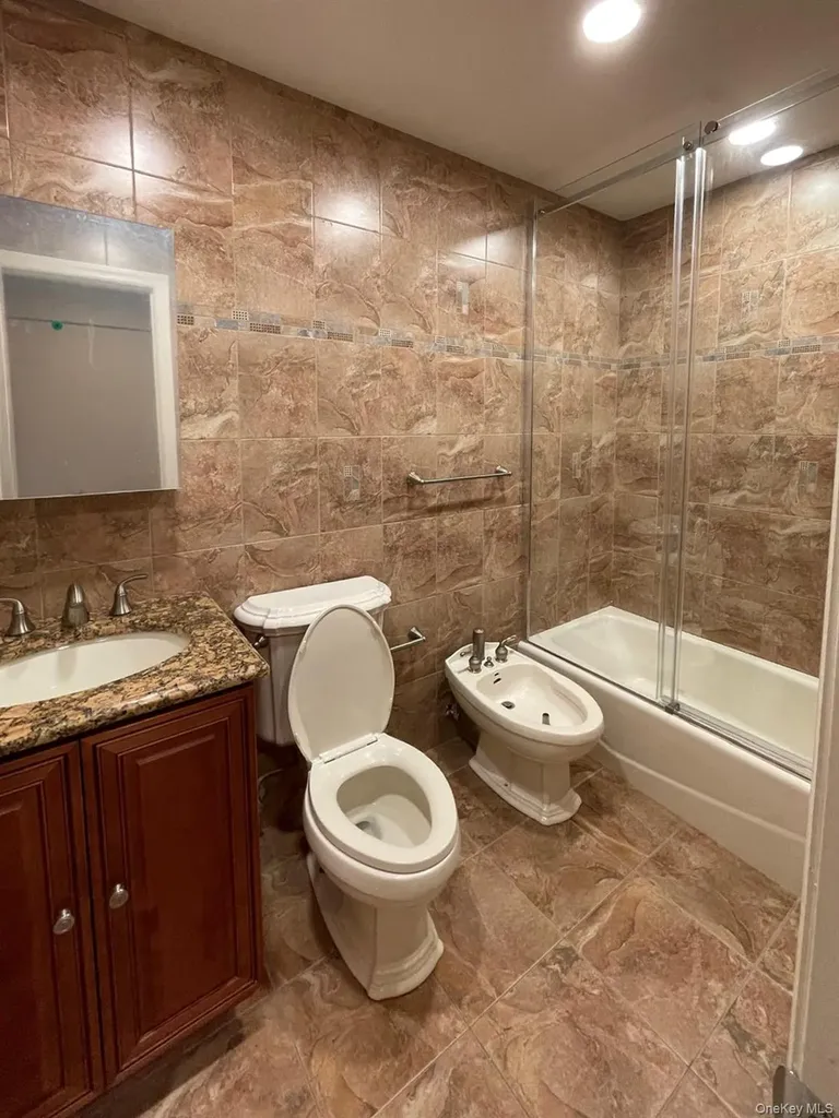 267 Seidman Place Franklin Square NY 11010