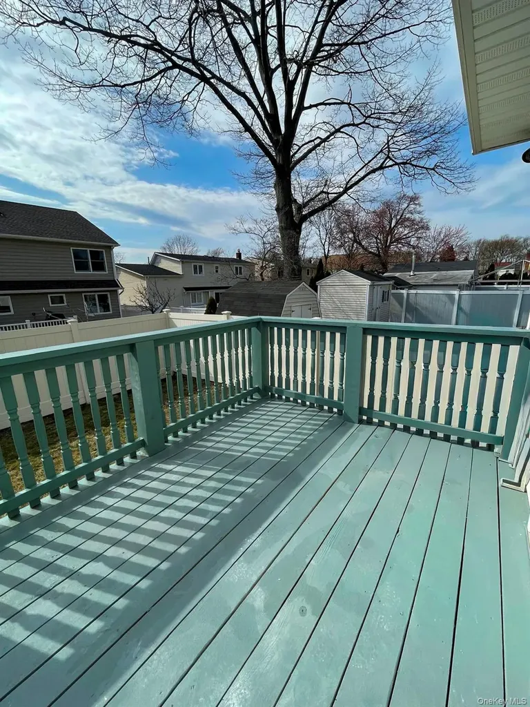 267 Seidman Place Franklin Square NY 11010