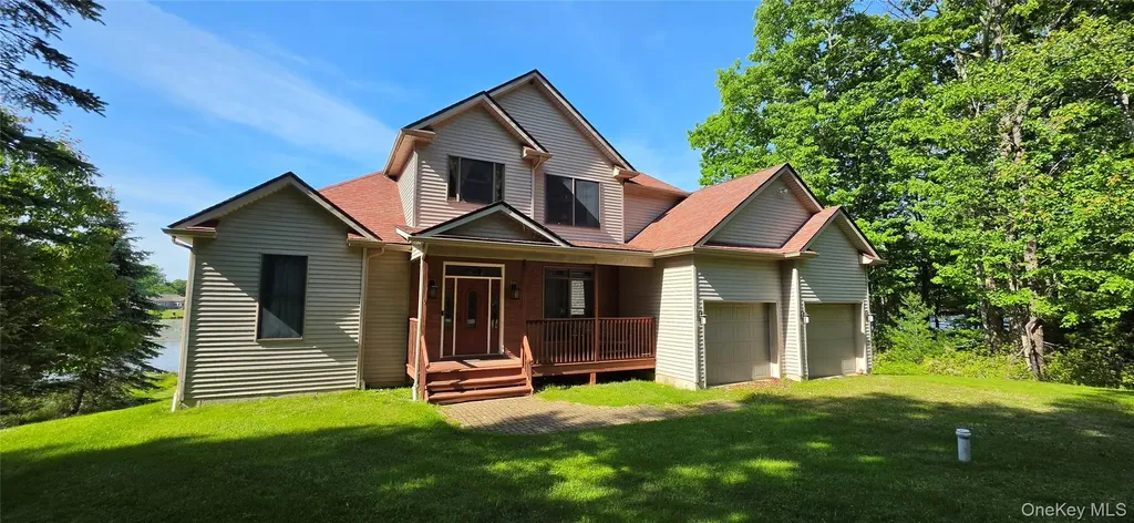 9 Surrey Street Rock Hill NY 12775