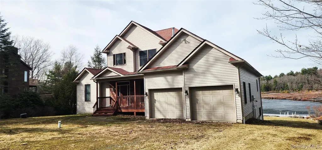 9 Surrey Street Rock Hill NY 12775