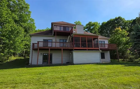 9 Surrey Street Rock Hill NY 12775
