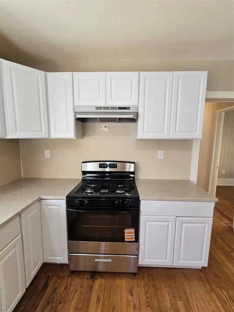 25 Roosevelt Avenue Poughkeepsie NY 12601