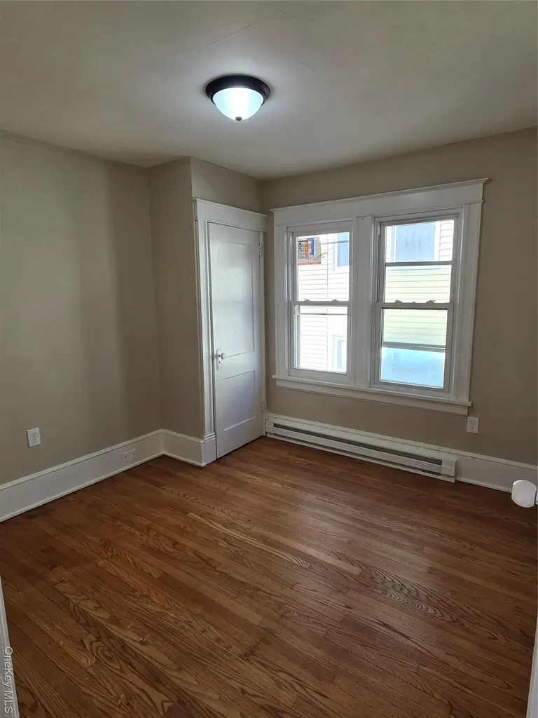 25 Roosevelt Avenue Poughkeepsie NY 12601
