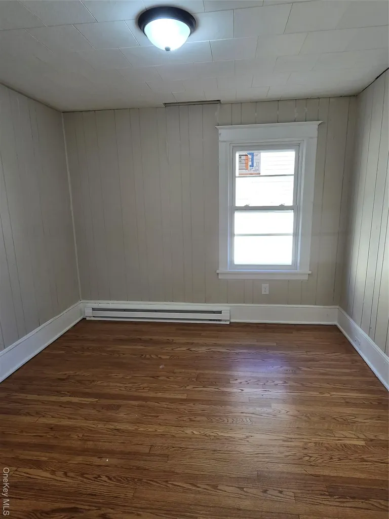 25 Roosevelt Avenue Poughkeepsie NY 12601