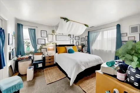 37 Harbor Lane New Rochelle NY 10805