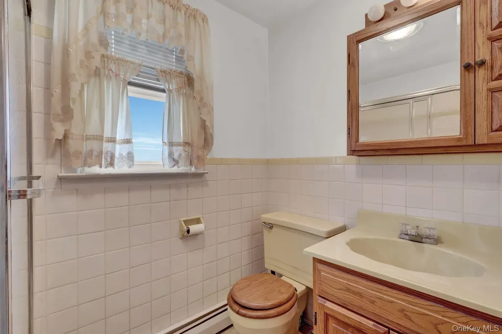 2 Jackson Avenue Massapequa Park NY 11762
