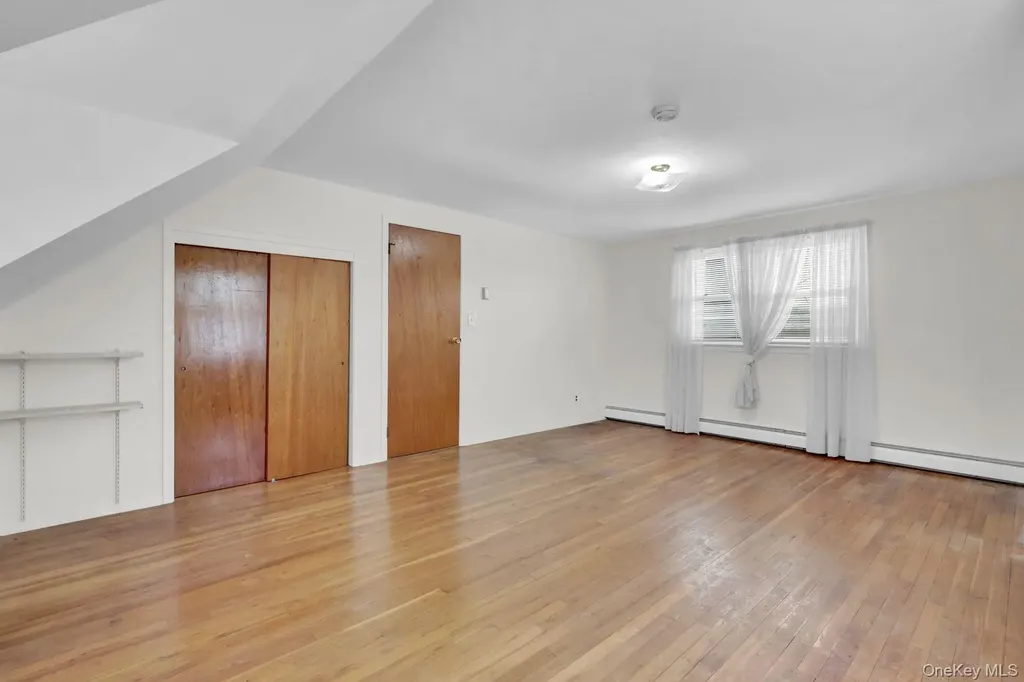2 Jackson Avenue Massapequa Park NY 11762