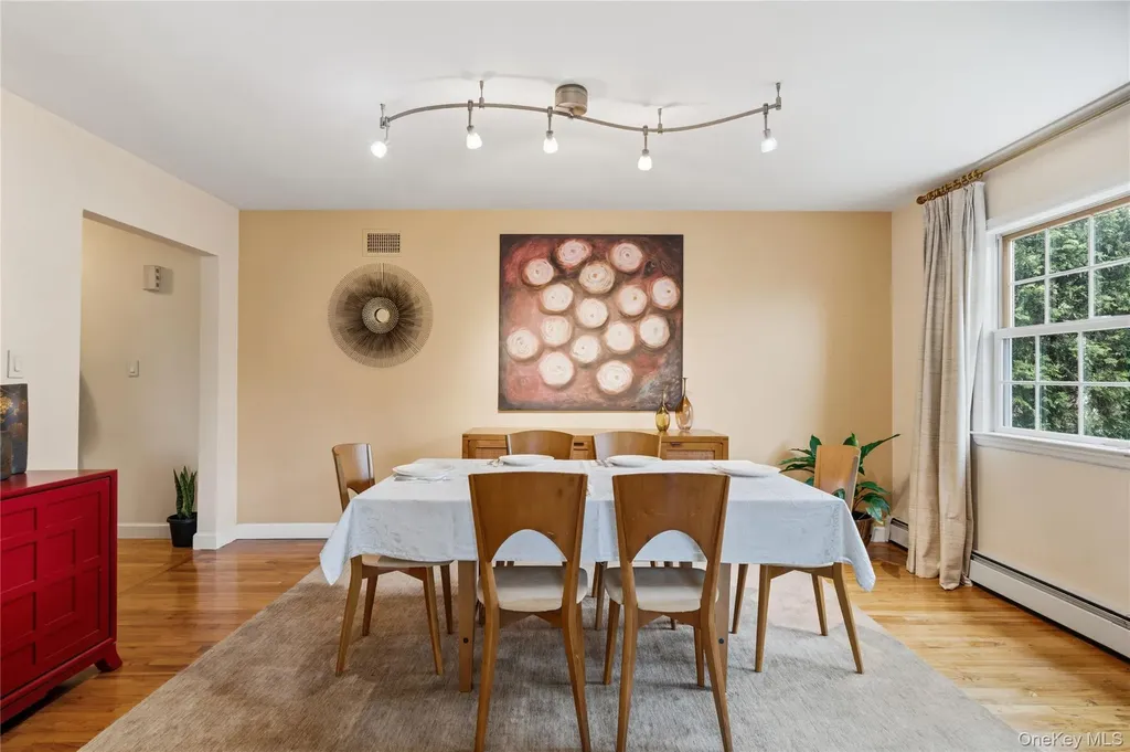 44 Sully Drive Manhasset NY 11030