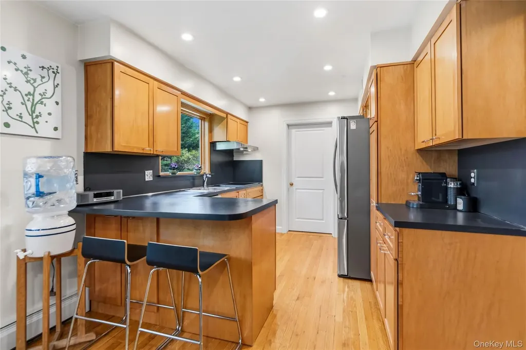 44 Sully Drive Manhasset NY 11030