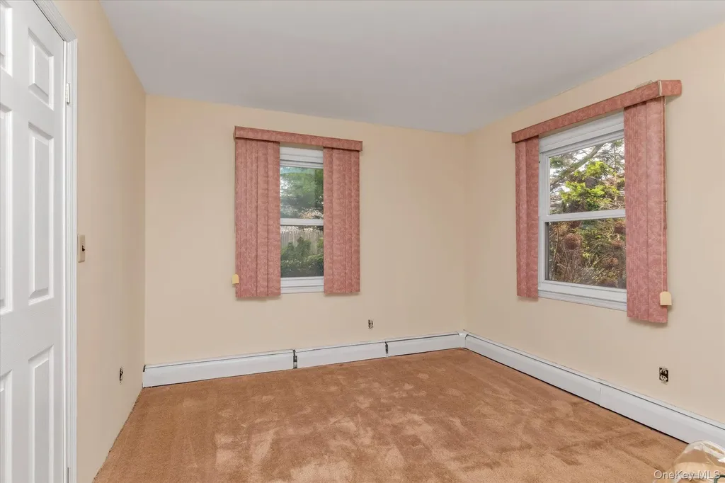 84 Horton Place Syosset NY 11791
