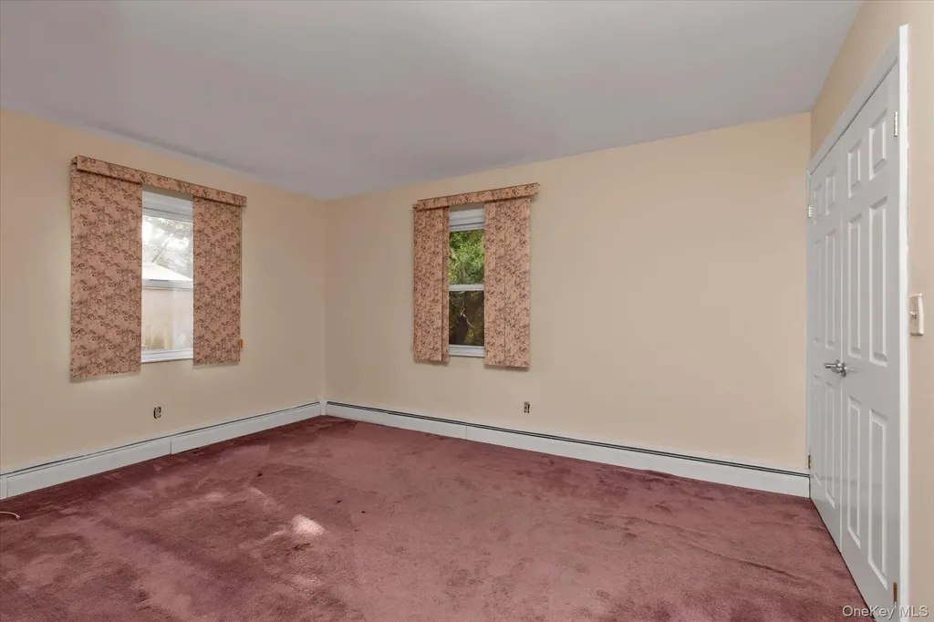 84 Horton Place Syosset NY 11791