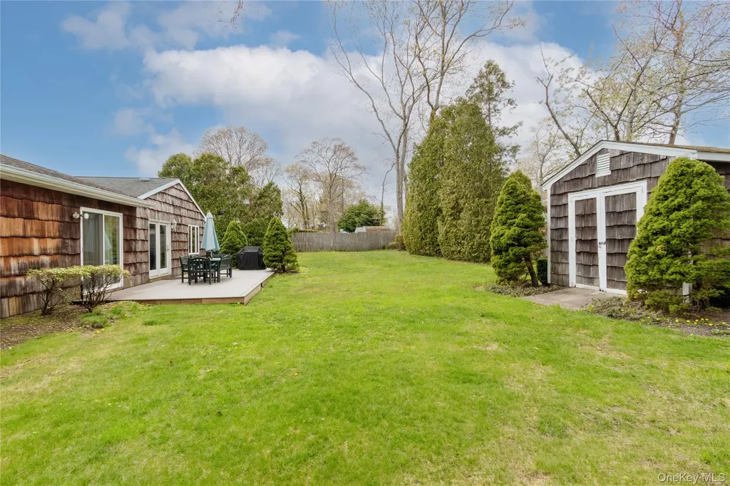 3 Chimney Court Brookhaven NY 11719