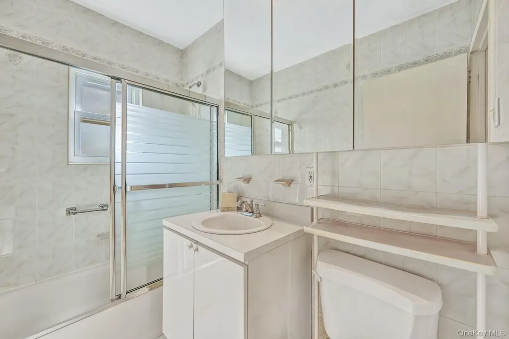 56-27B Utopia Parkway Fresh Meadows NY 11365