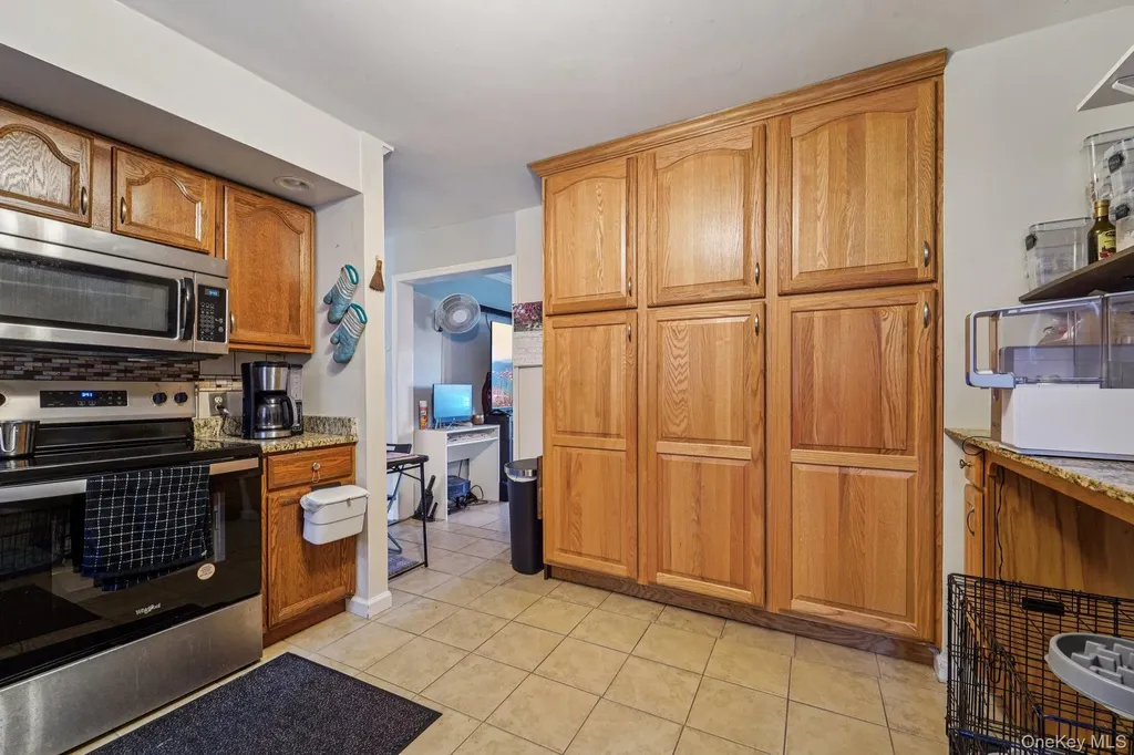 16 Washington Place Newburgh NY 12550