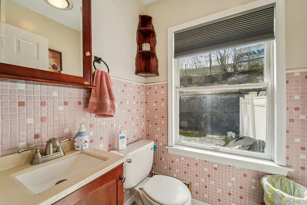 16 Washington Place Newburgh NY 12550