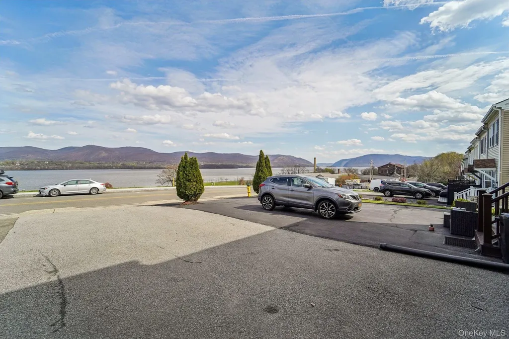 16 Washington Place Newburgh NY 12550