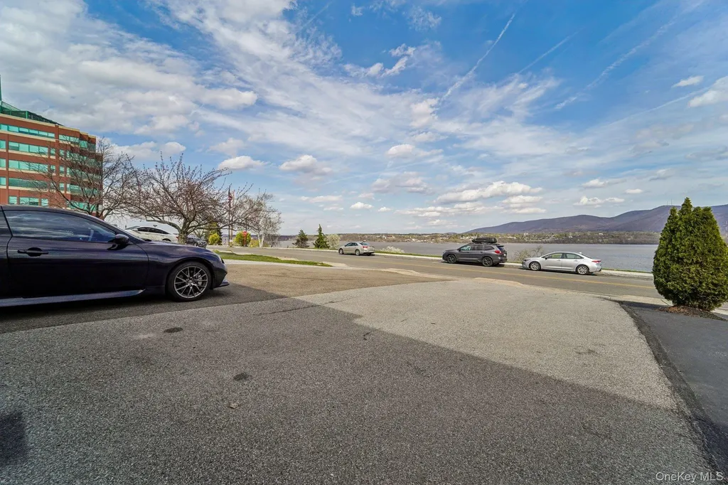 16 Washington Place Newburgh NY 12550