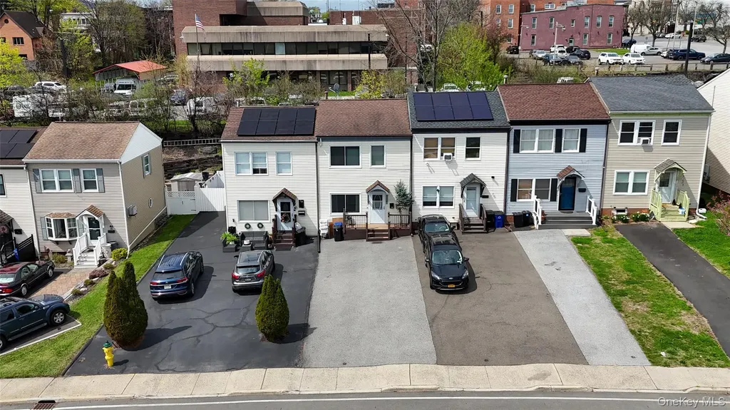 16 Washington Place Newburgh NY 12550